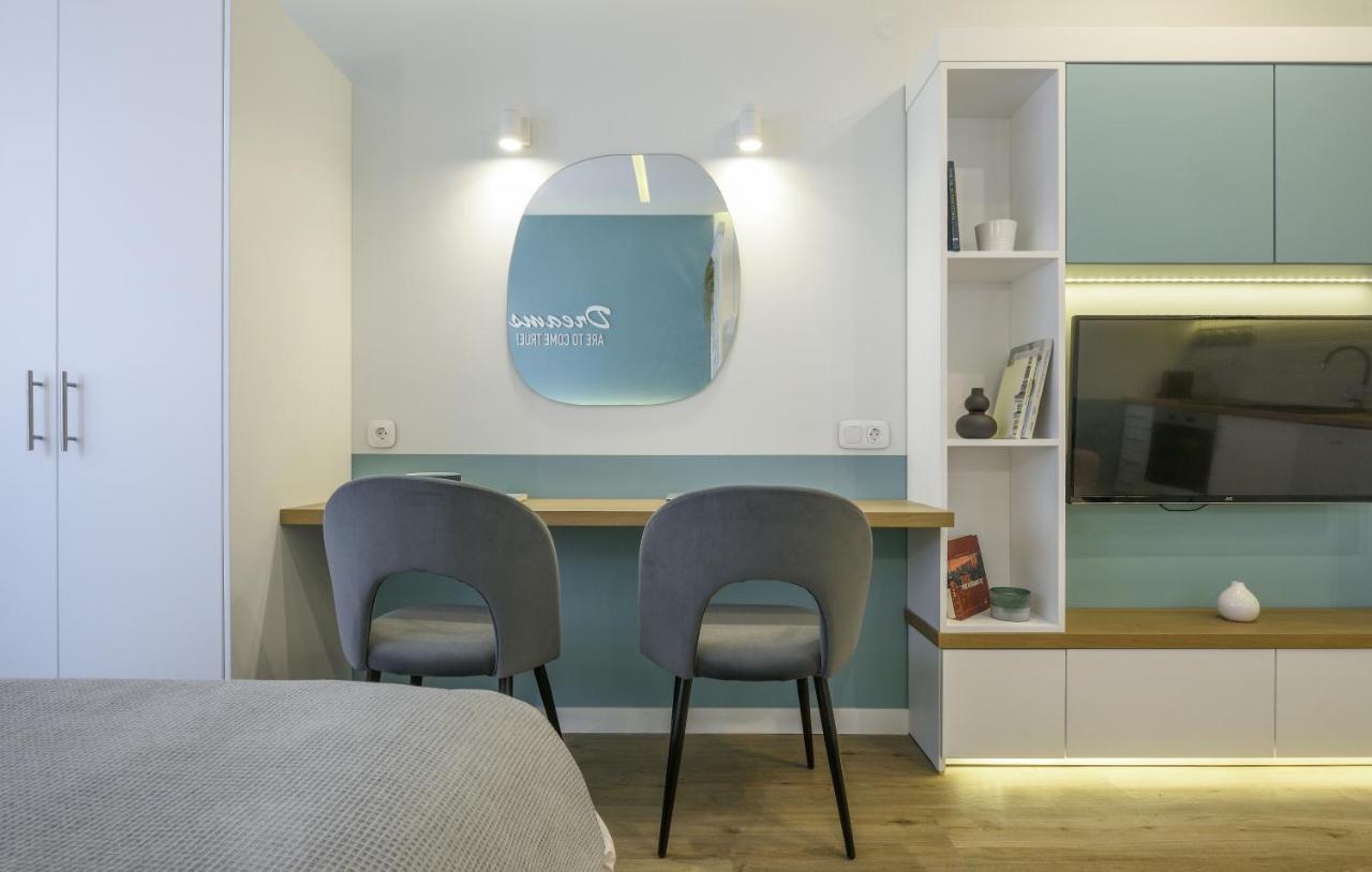 Τhe Half Root Suite In The Heart Of City Center Солун Екстериор снимка