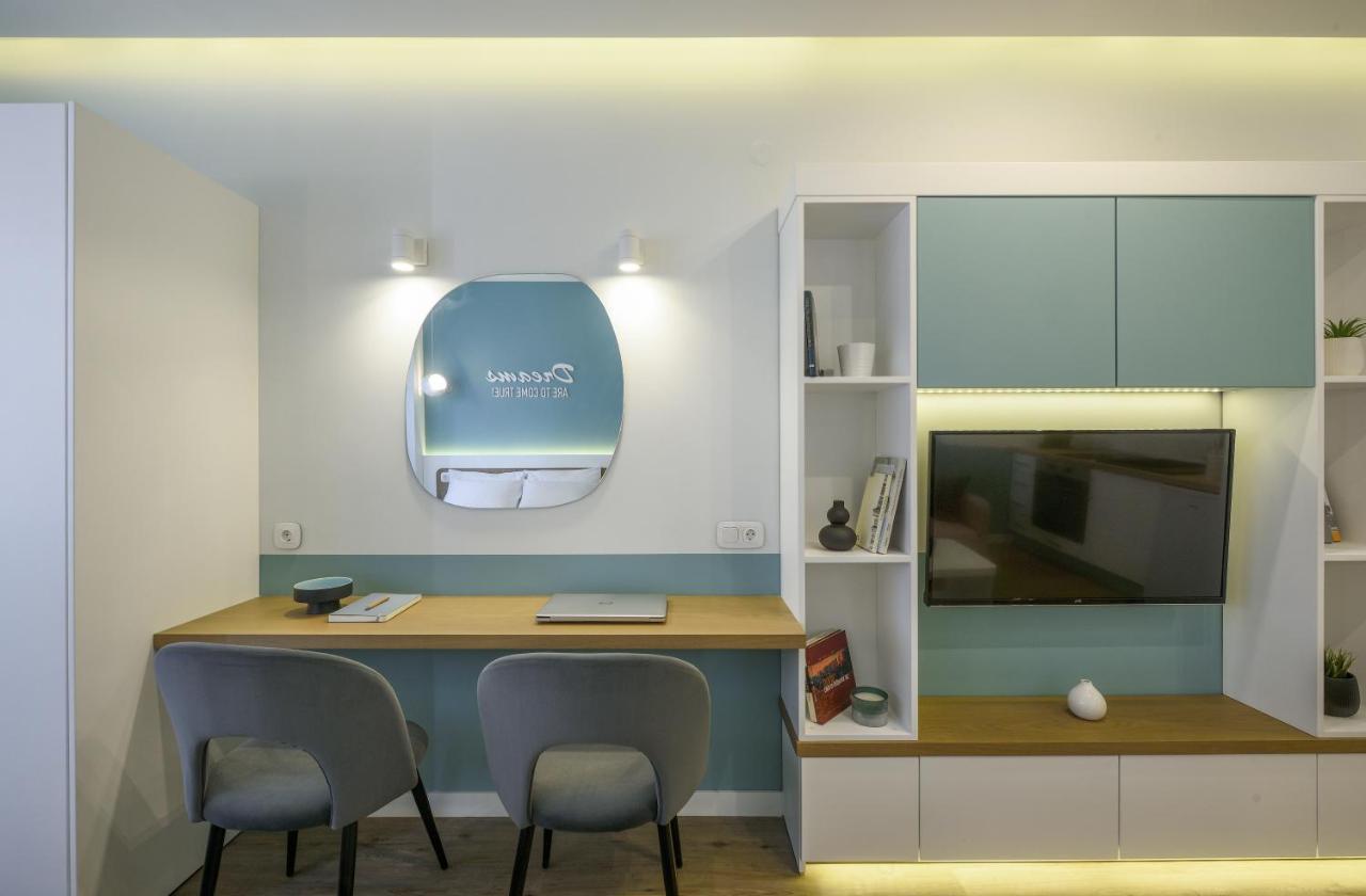 Τhe Half Root Suite In The Heart Of City Center Солун Екстериор снимка