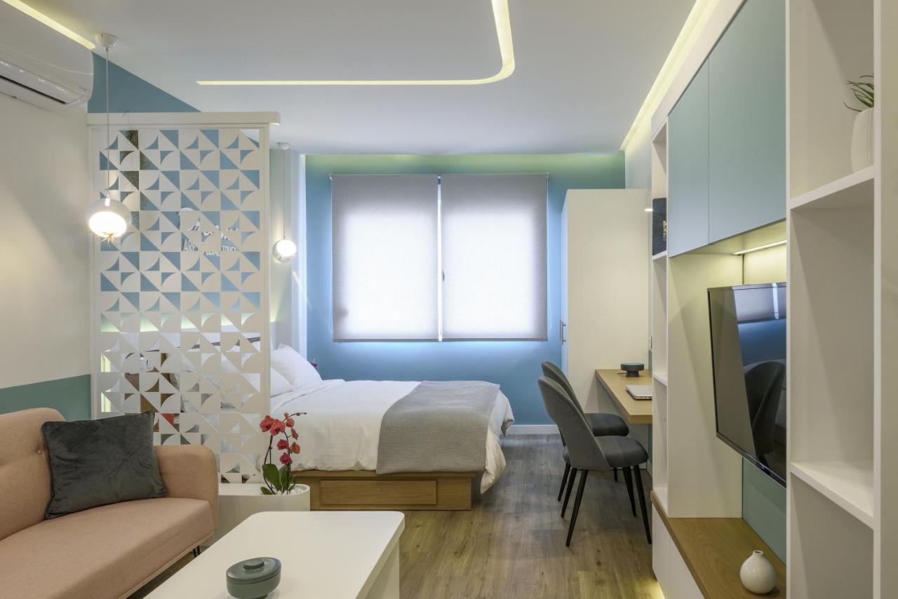 Τhe Half Root Suite In The Heart Of City Center Солун Екстериор снимка